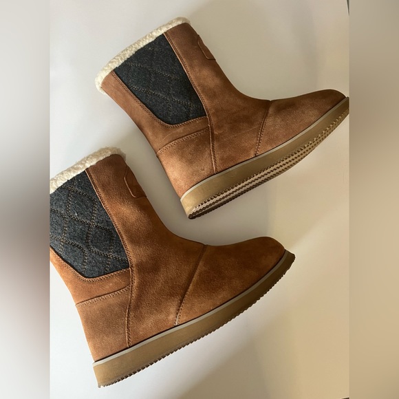 McKinley Kimberly II Boots, Slip On, Casual, Winter, Plush, Suede Sz 7. - Picture 5 of 5